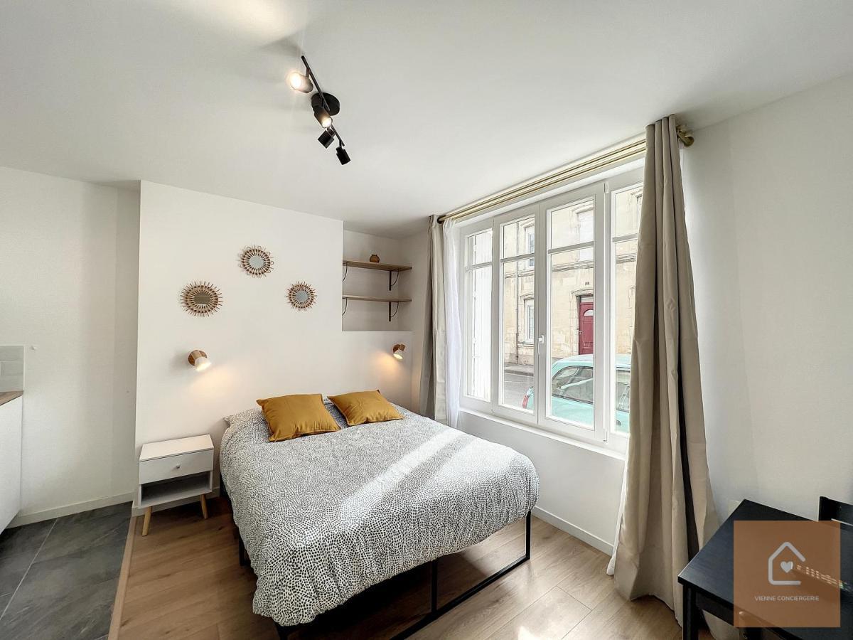 Les Studios D'Elina - Entree Autonome Châtellerault Exteriör bild