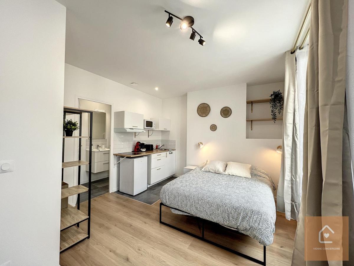 Les Studios D'Elina - Entree Autonome Châtellerault Exteriör bild