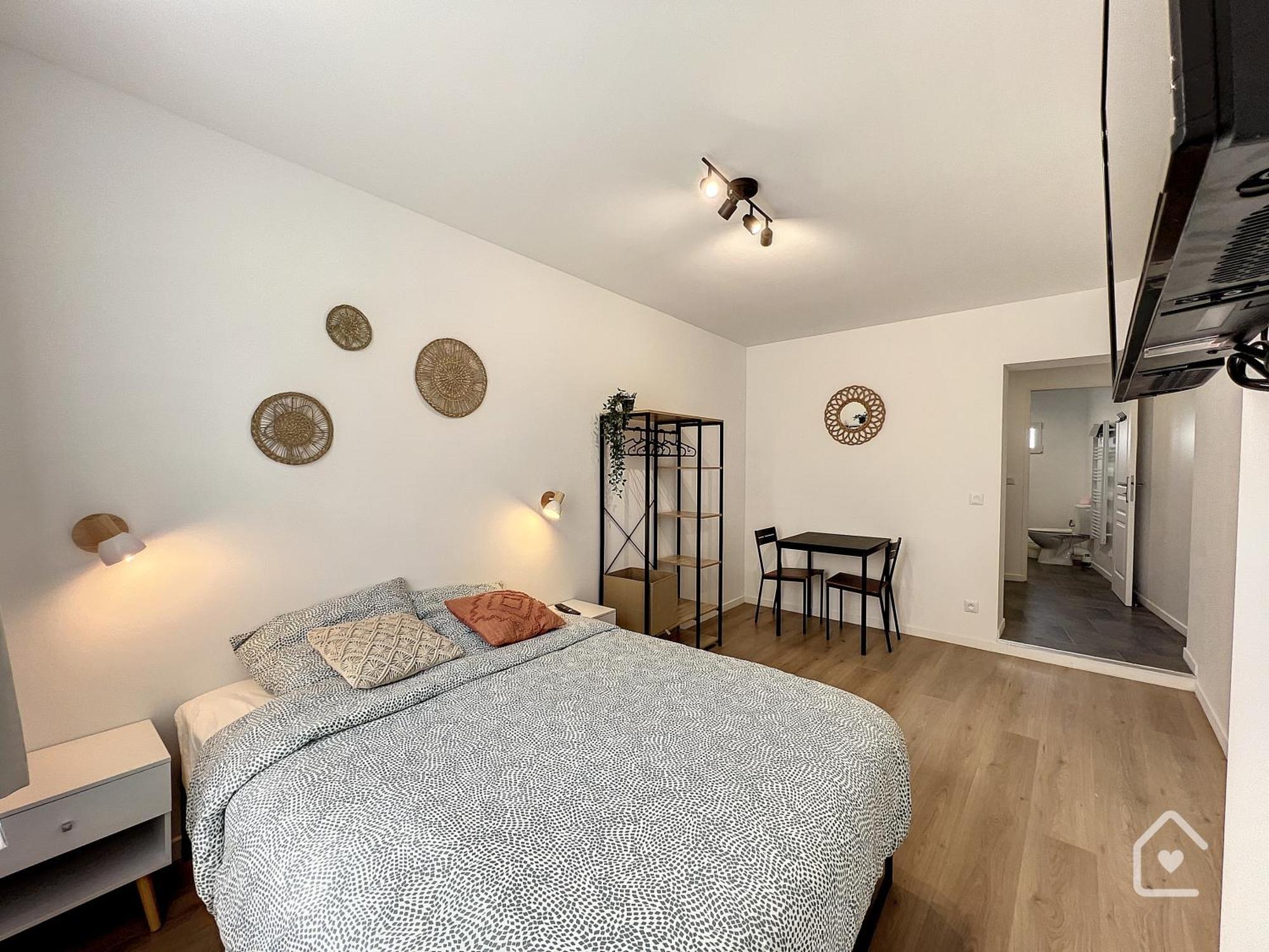 Les Studios D'Elina - Entree Autonome Châtellerault Exteriör bild