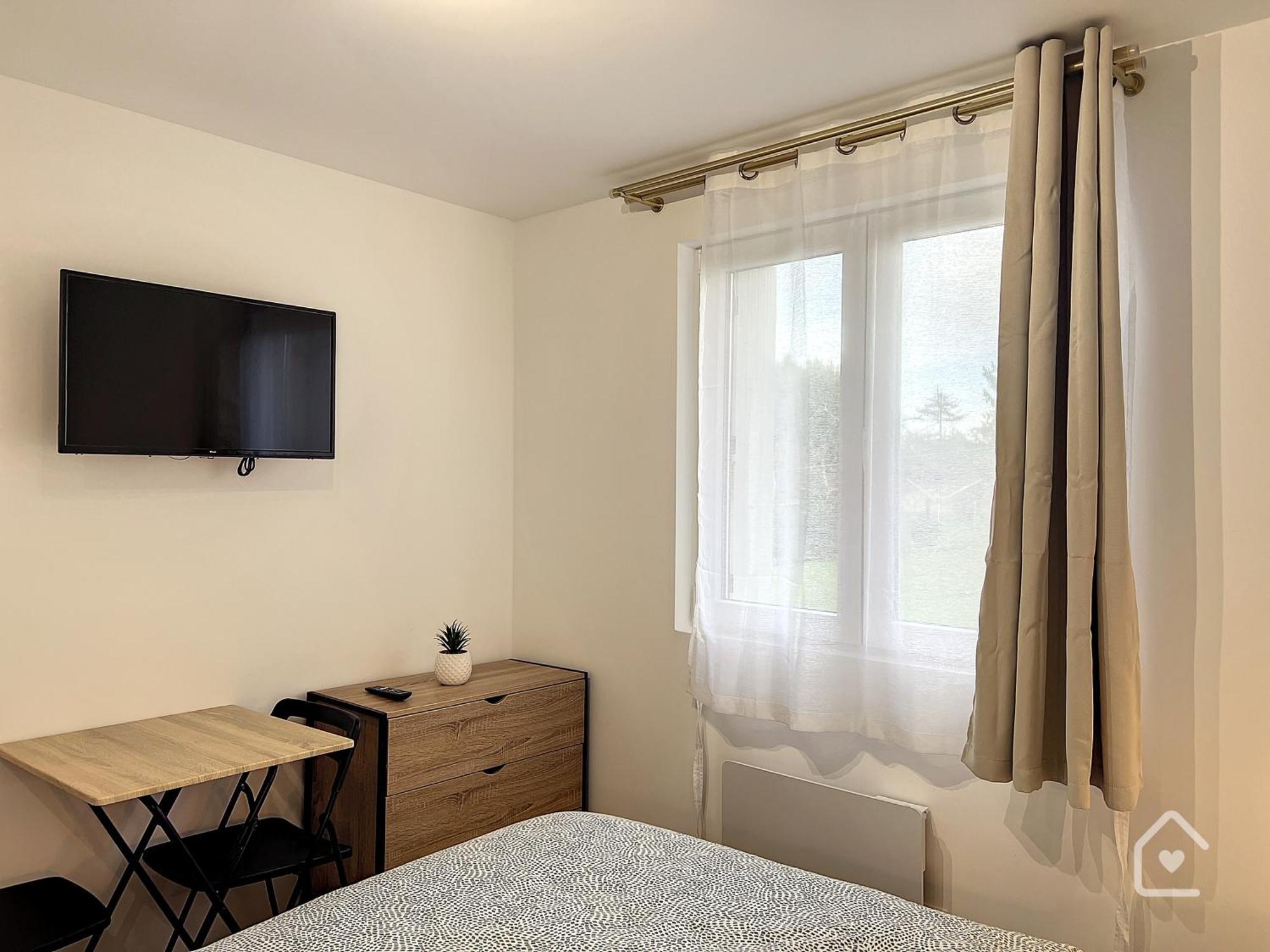Les Studios D'Elina - Entree Autonome Châtellerault Exteriör bild